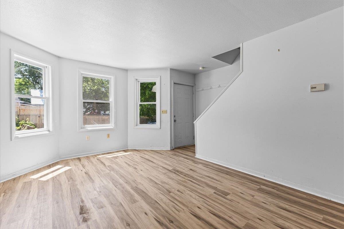 21 Hyde Street Property Photo 5