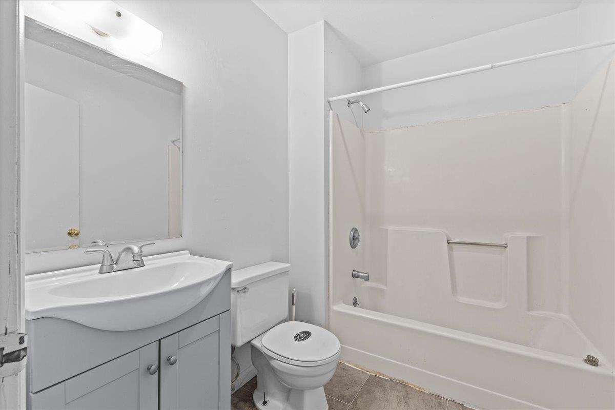 21 Hyde Street Property Photo 23