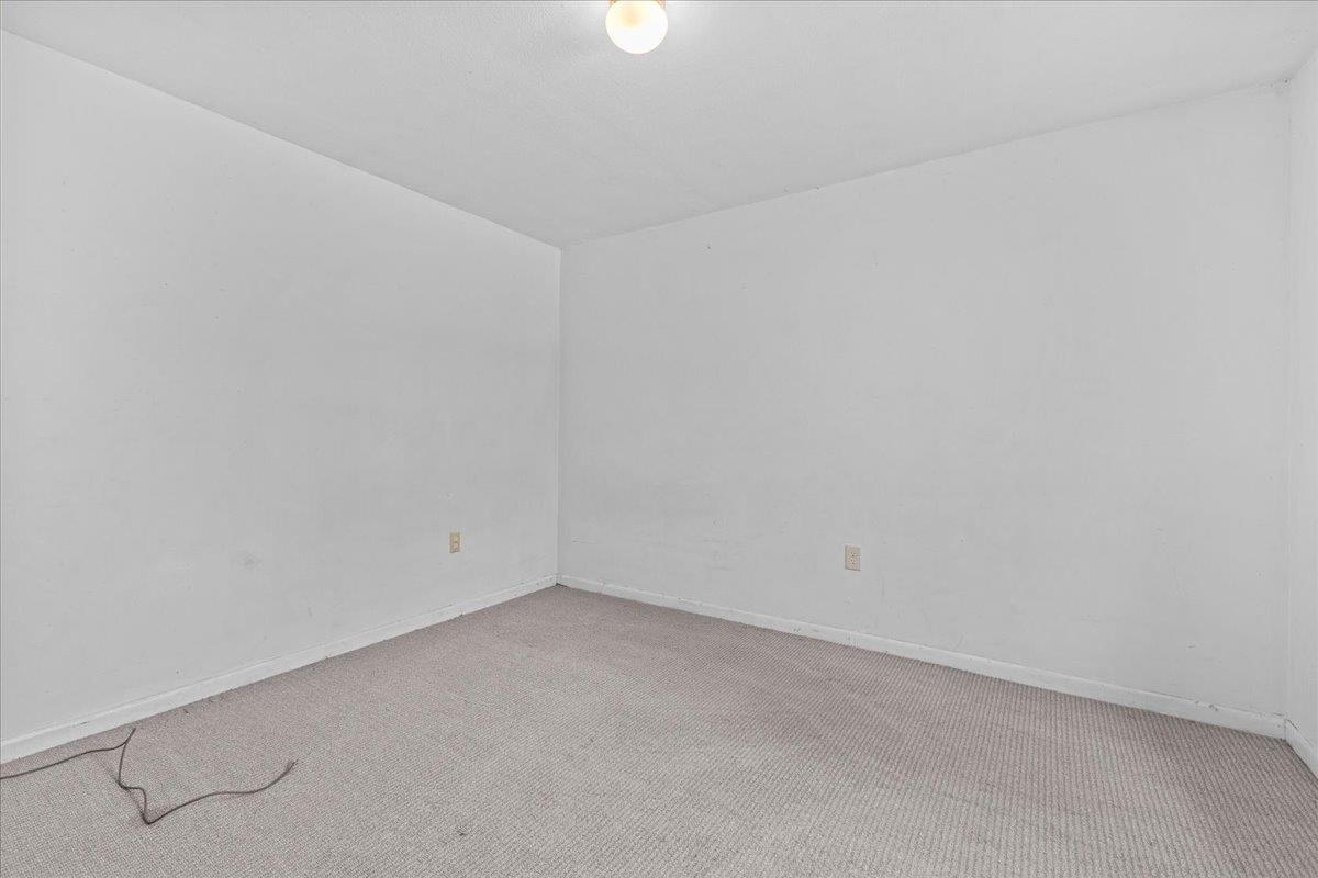 21 Hyde Street Property Photo 28