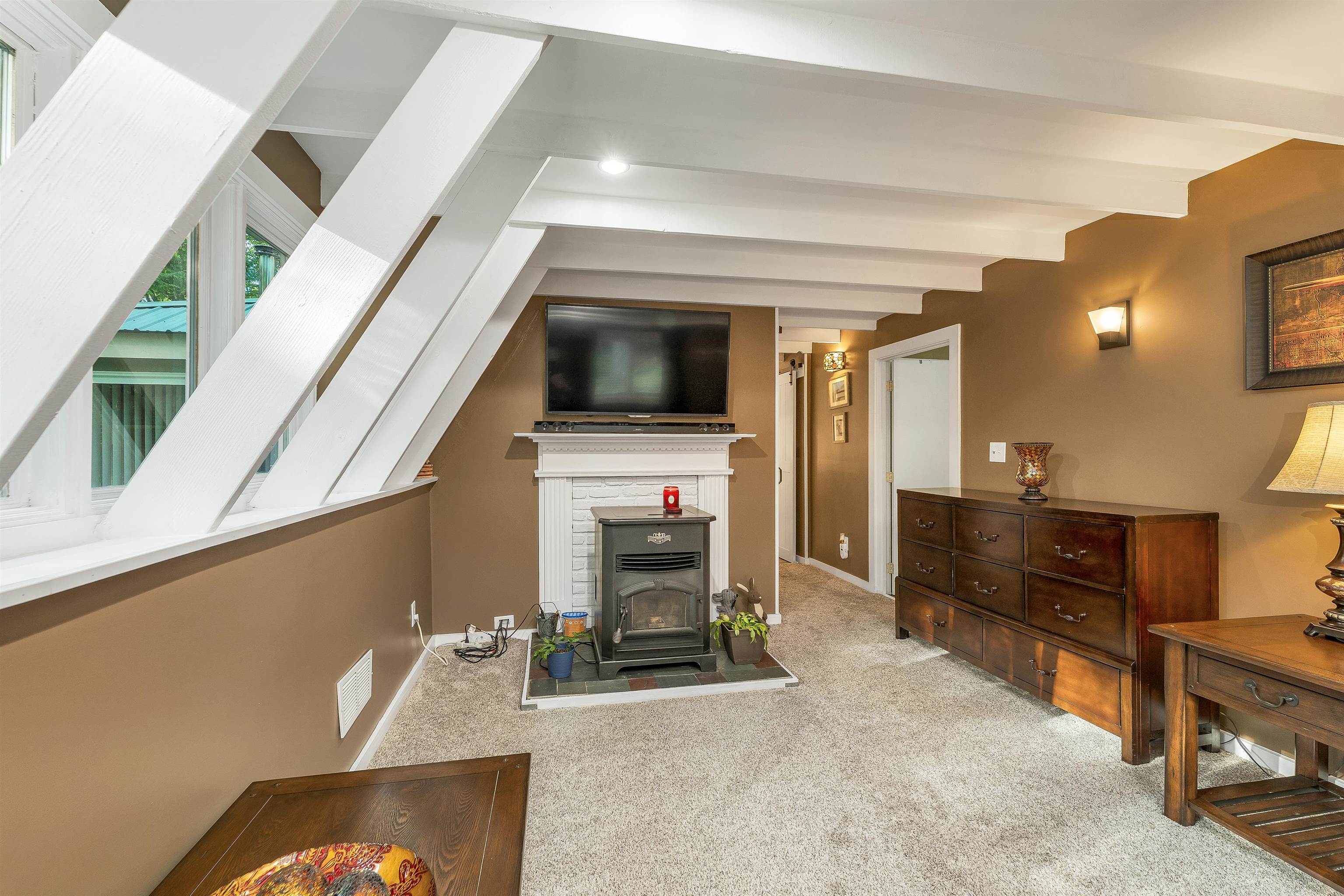 13 Chestnut Lane Property Photo 40