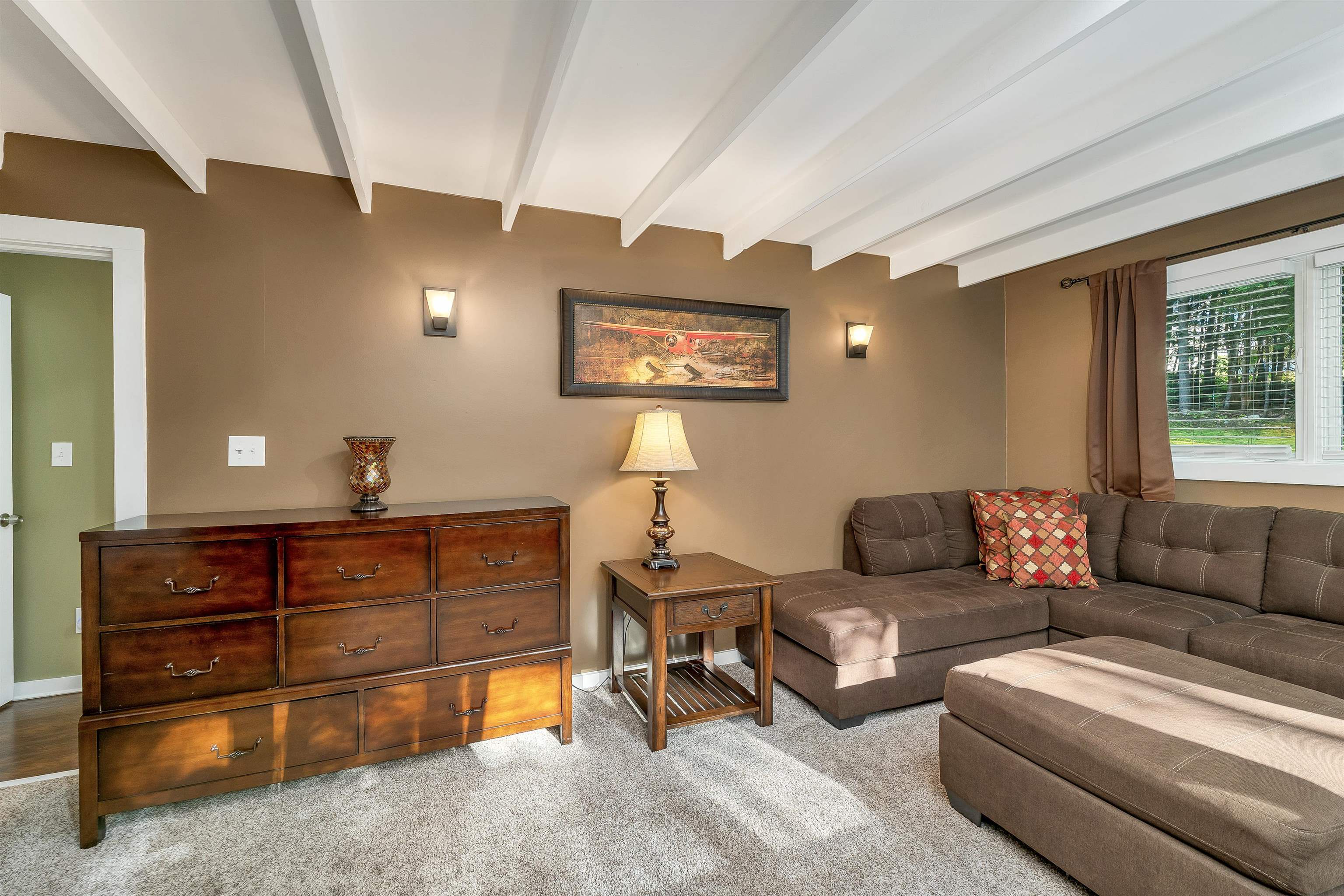 13 Chestnut Lane Property Photo 41