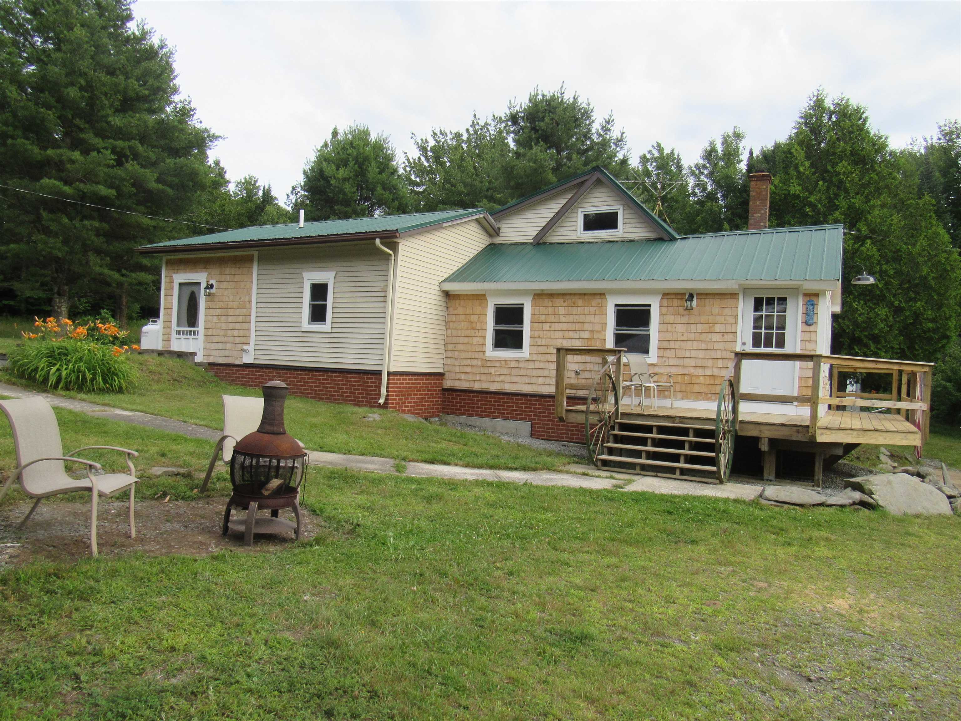 21 Maple Hill Road Property Photo 3