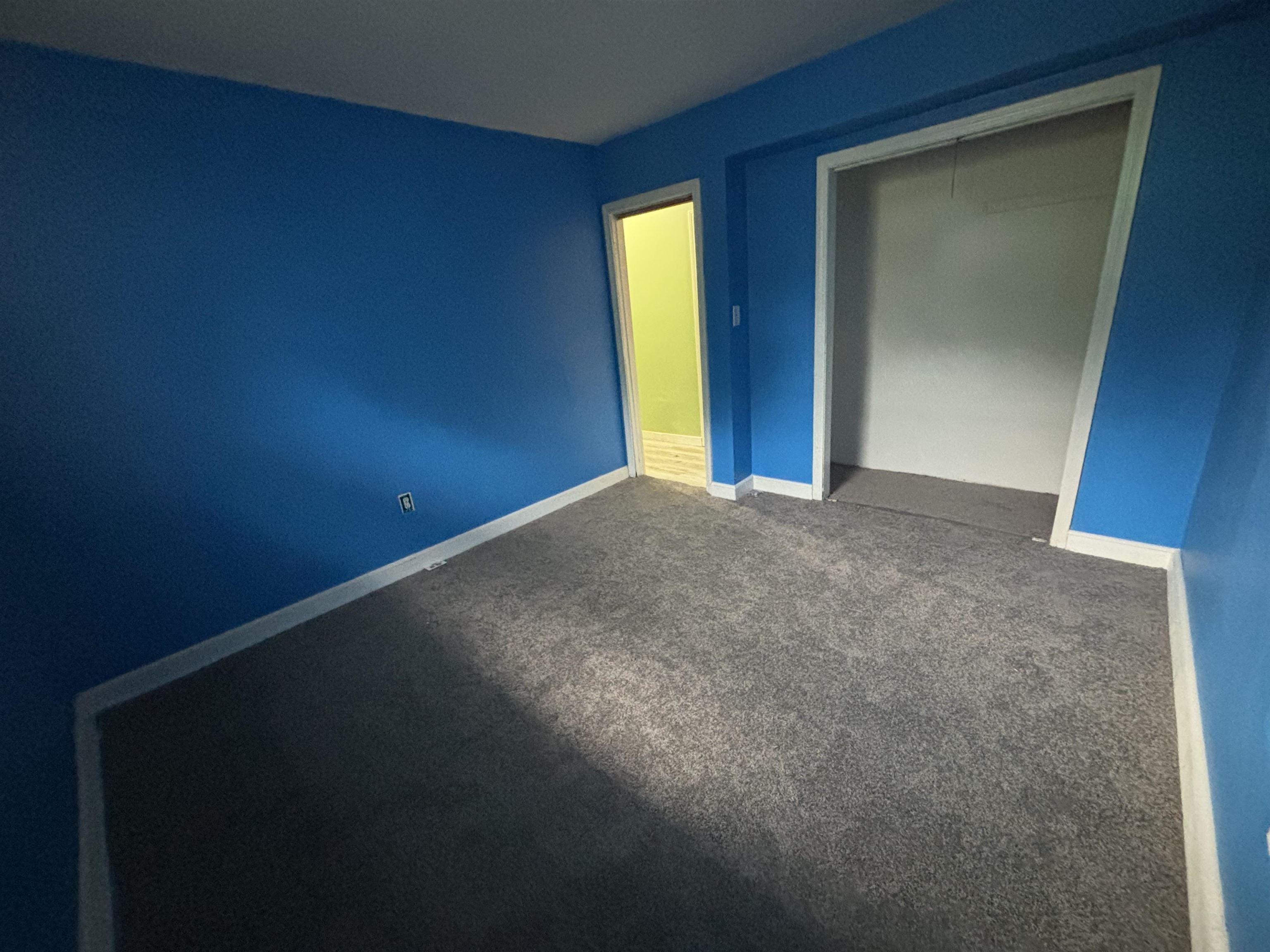 1b E Dunstable Road Property Photo 17