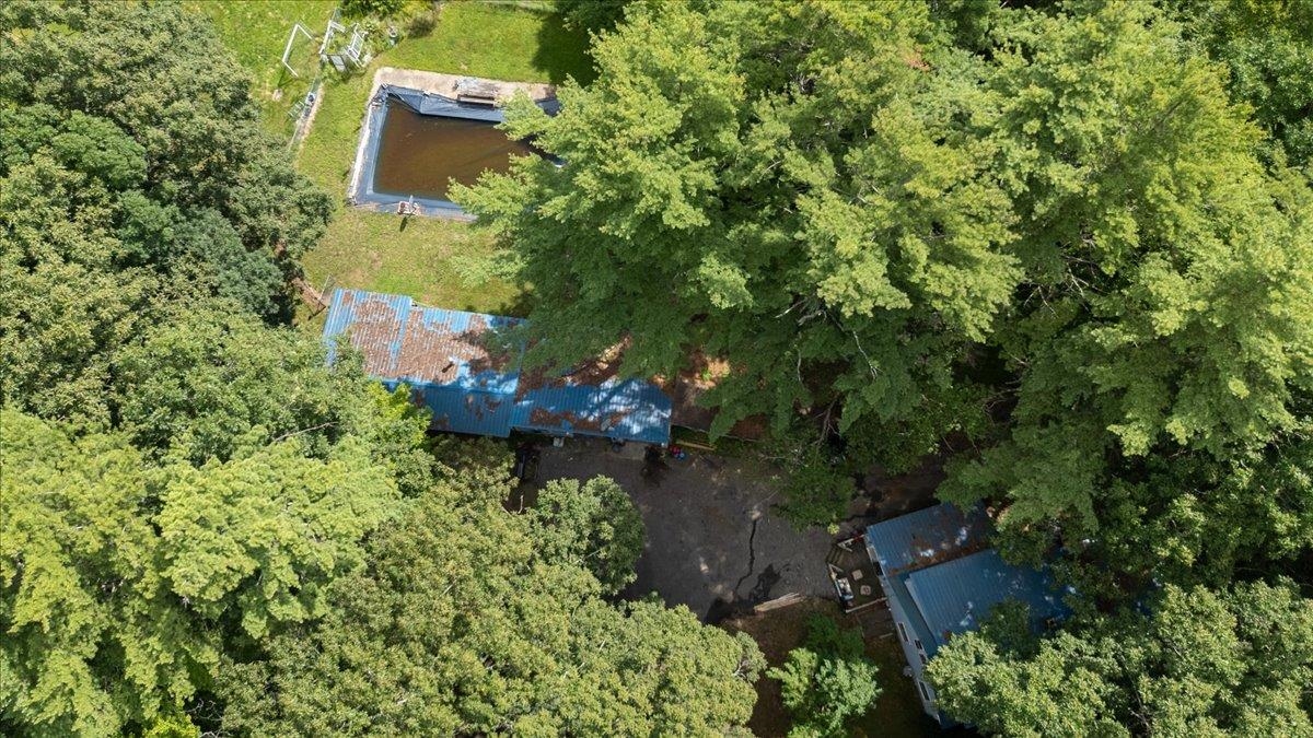 202 Forest Road Property Photo 2