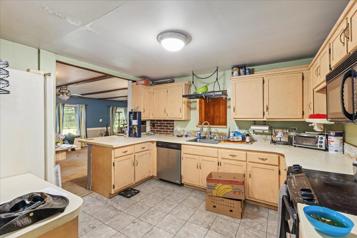 202 Forest Road Property Photo 10