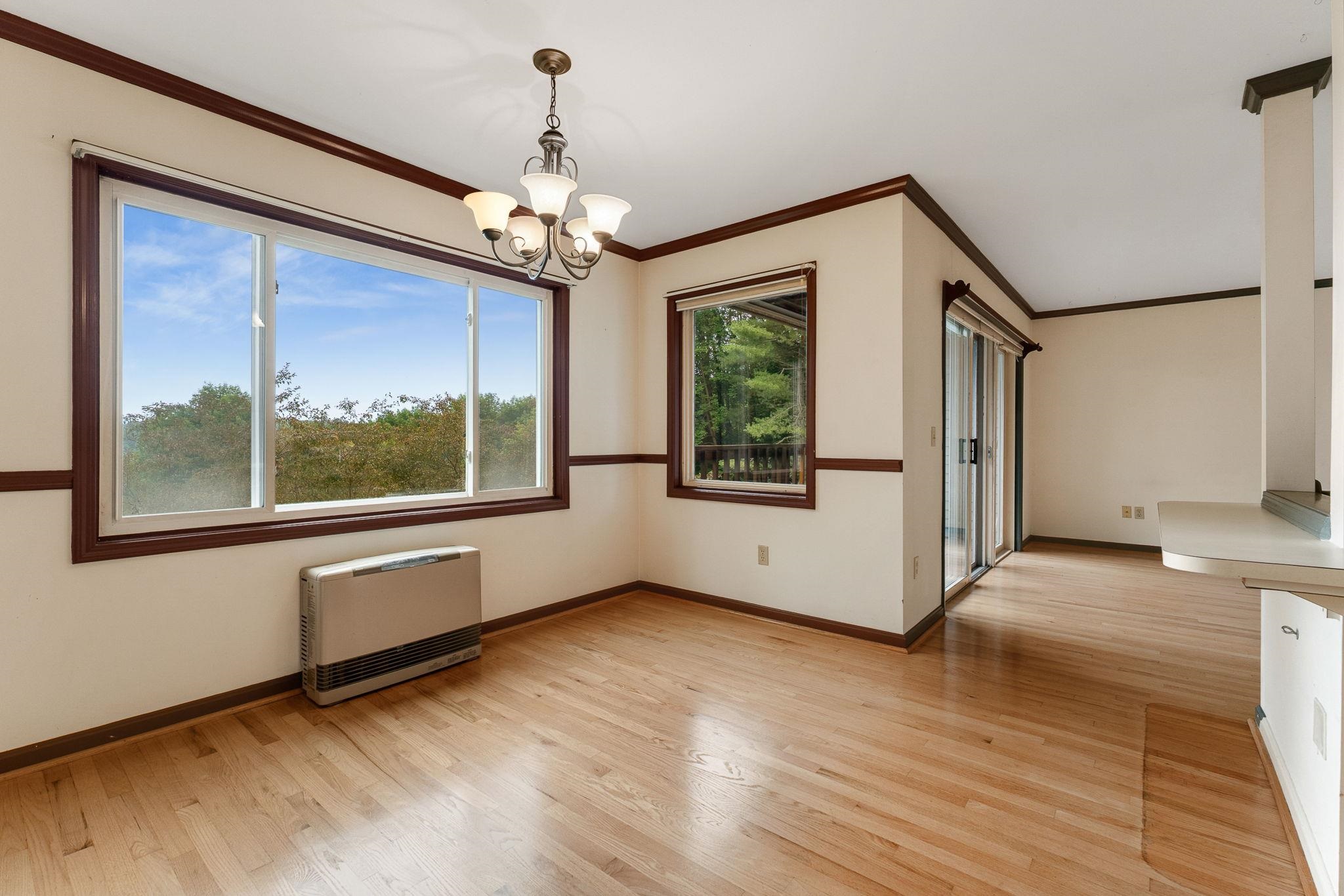 212 Cityside Drive Property Photo 9