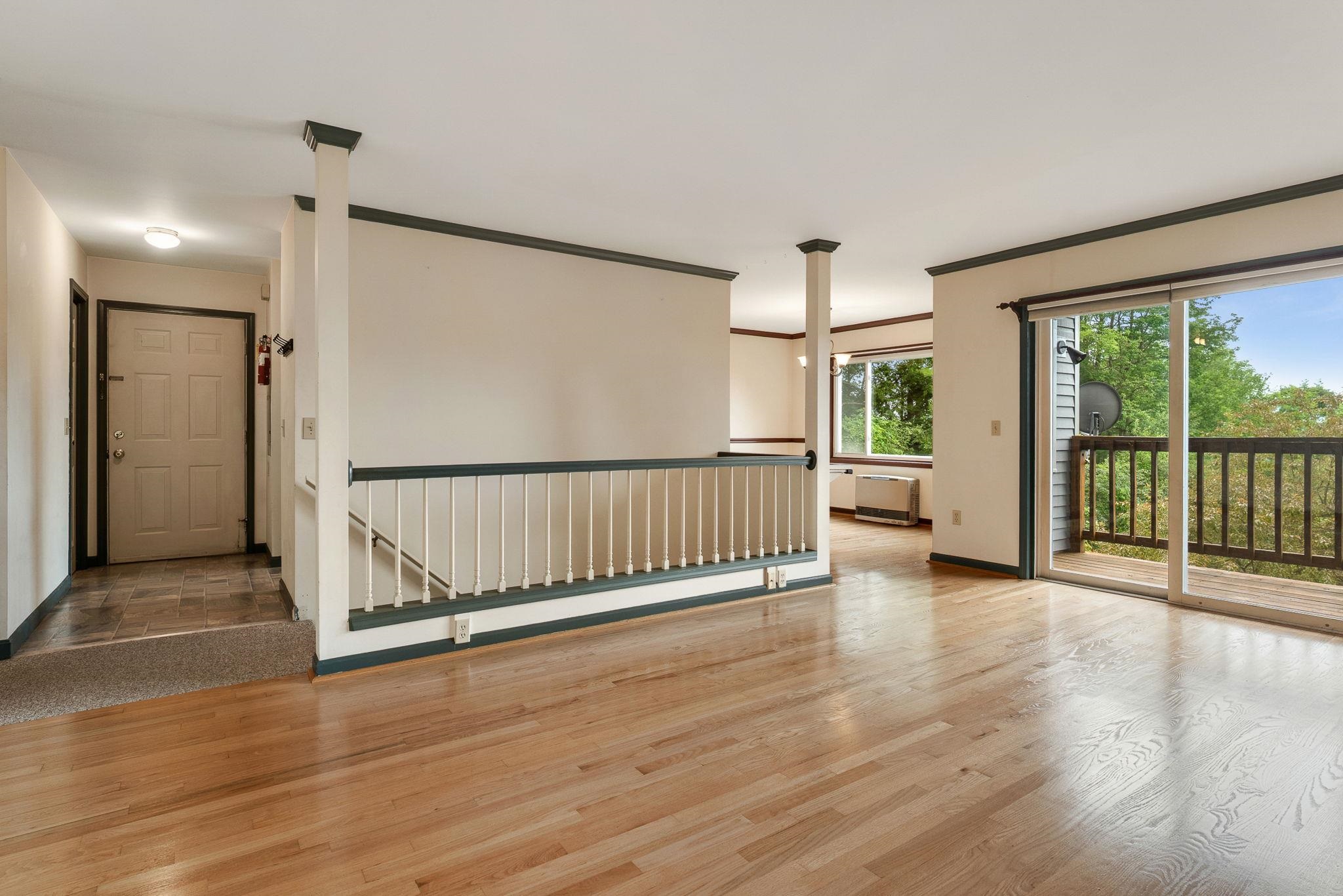 212 Cityside Drive Property Photo 11