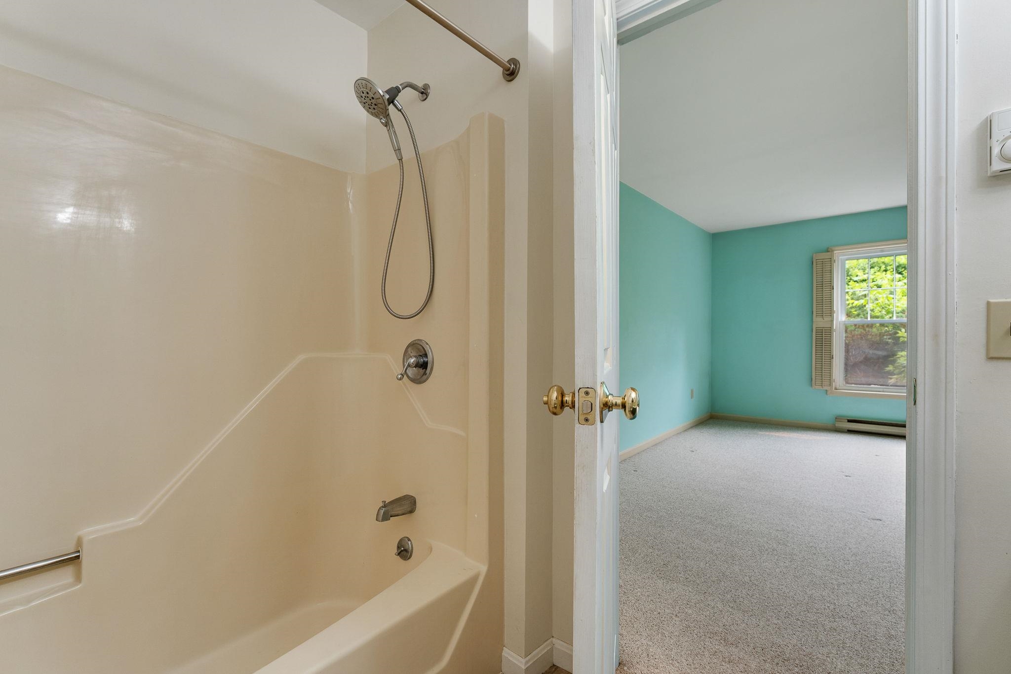 212 Cityside Drive Property Photo 23
