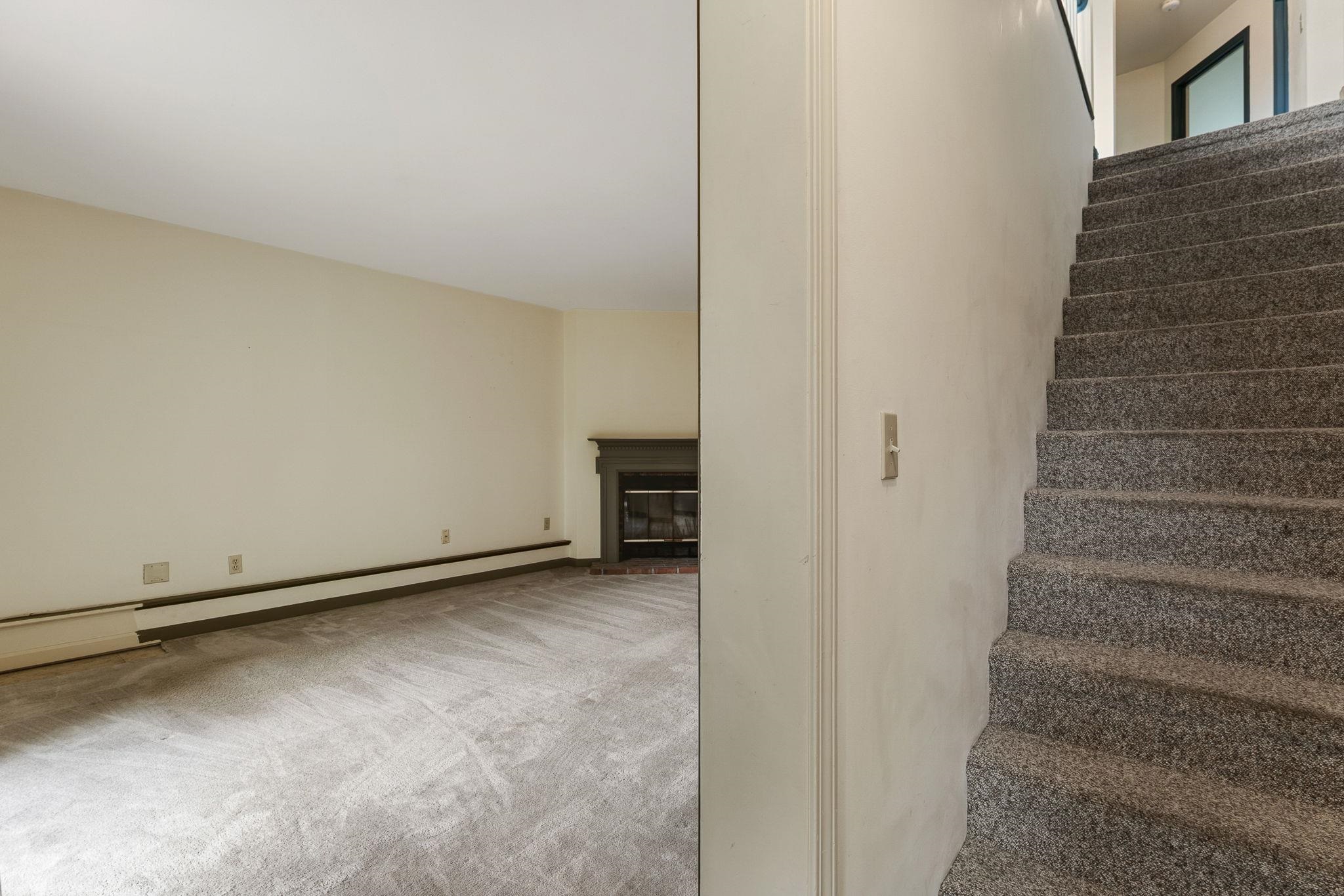 212 Cityside Drive Property Photo 29