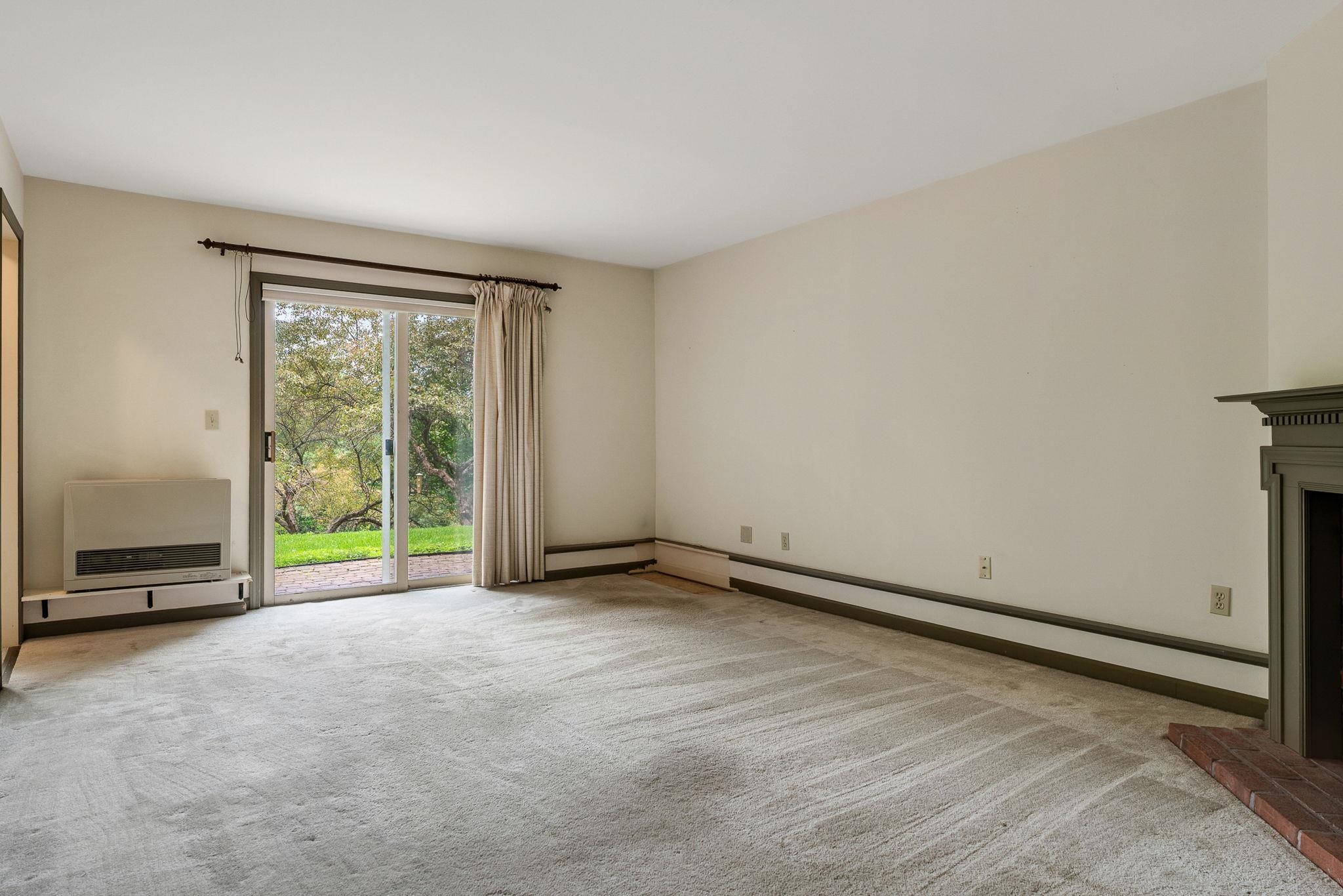 212 Cityside Drive Property Photo 31