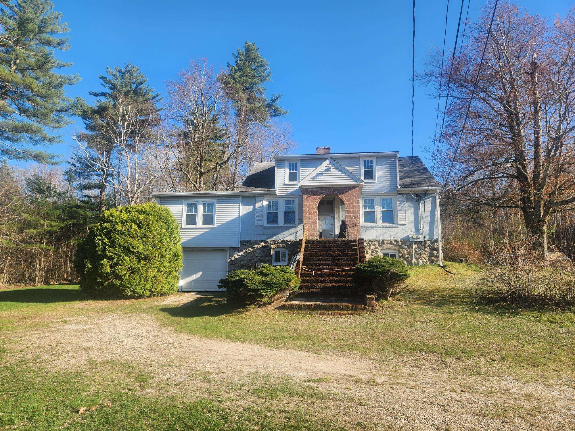 115 Hovey Road Property Photo 2