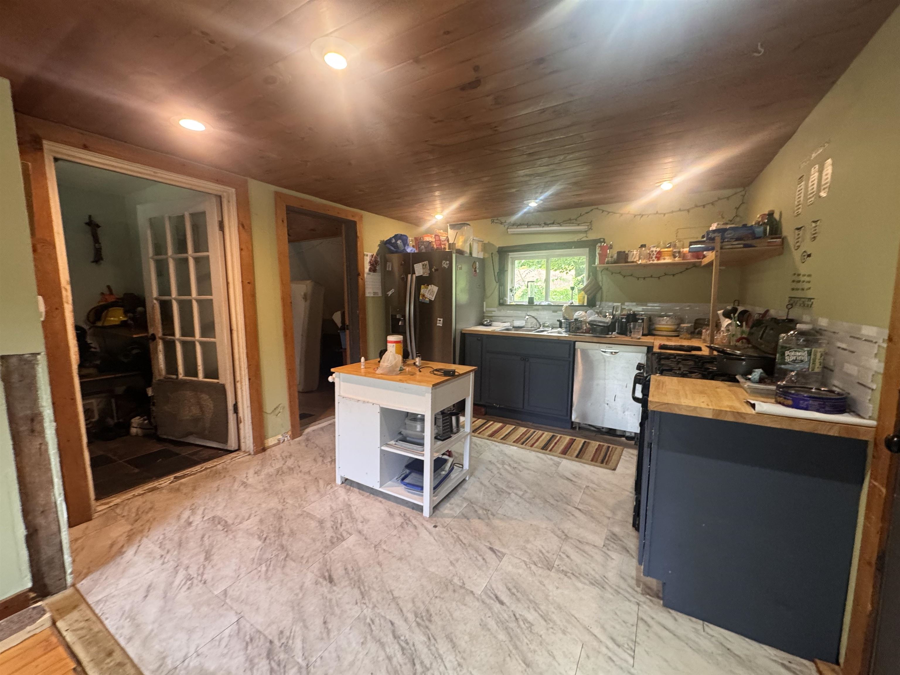 711 Northfield Road Property Photo 3