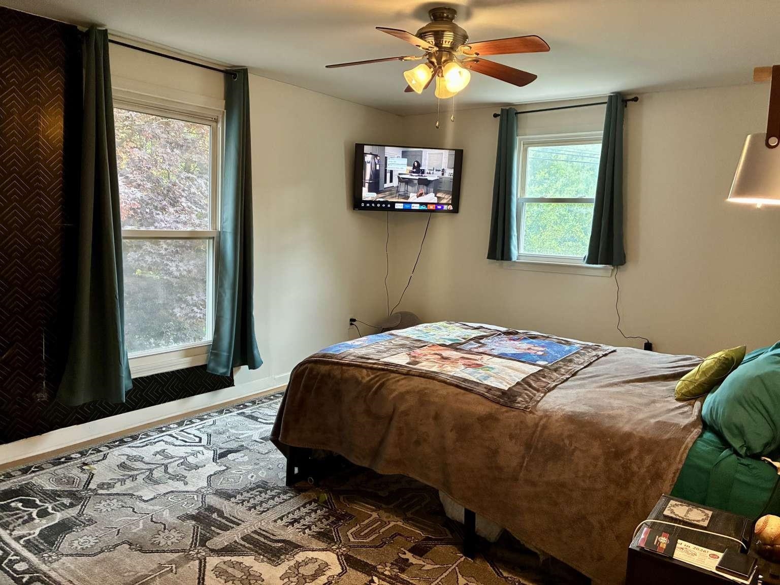 421 Pleasant Street Property Photo 12