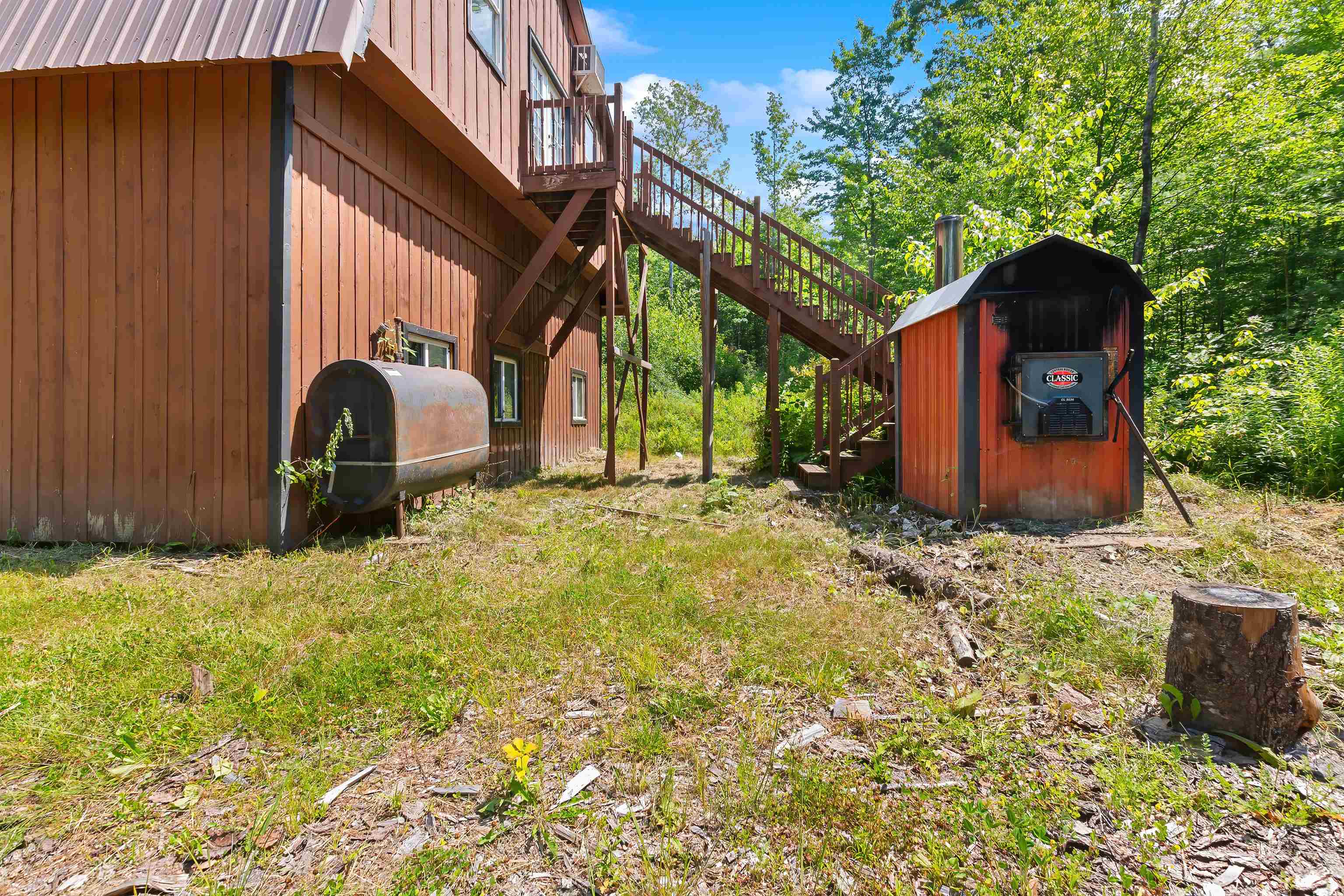 371-373 East Mountain Road Property Photo 9