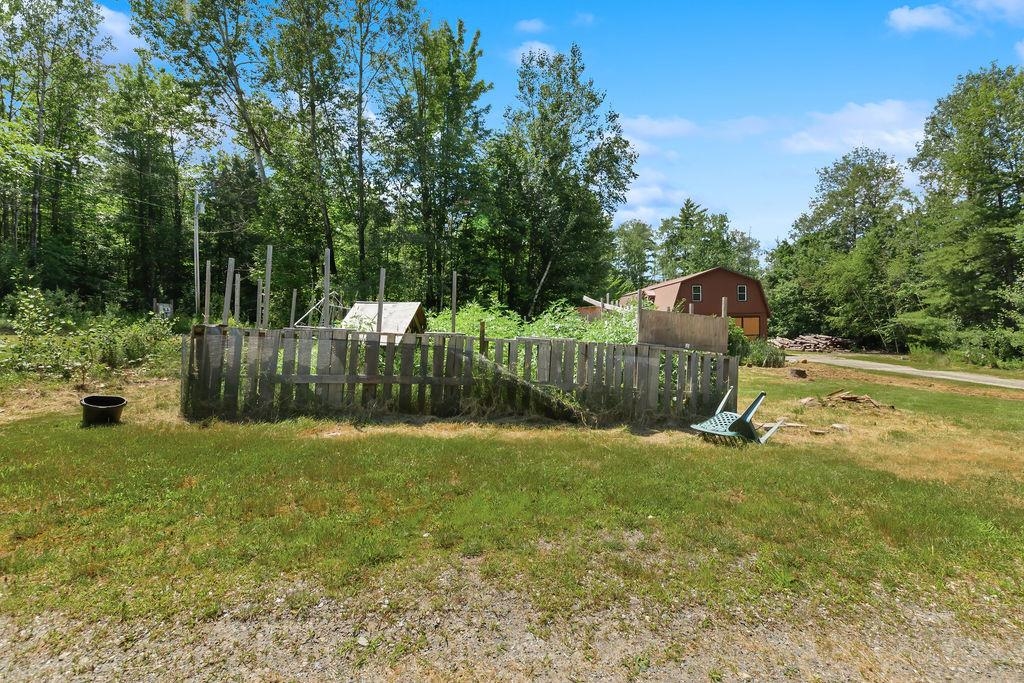 371-373 East Mountain Road Property Photo 37