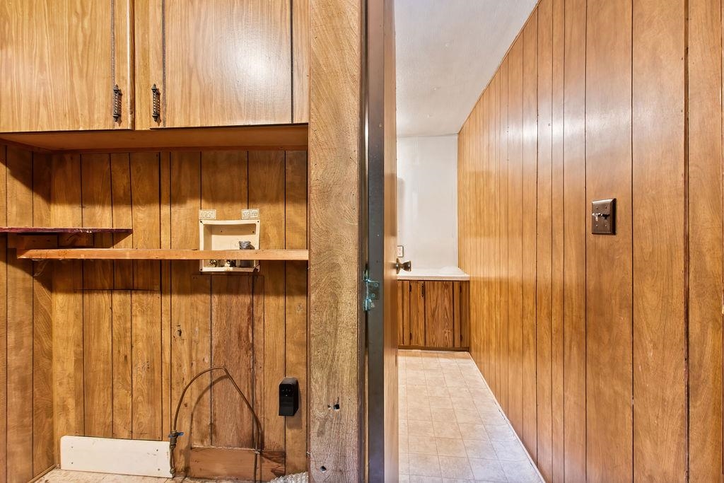 371-373 East Mountain Road Property Photo 51