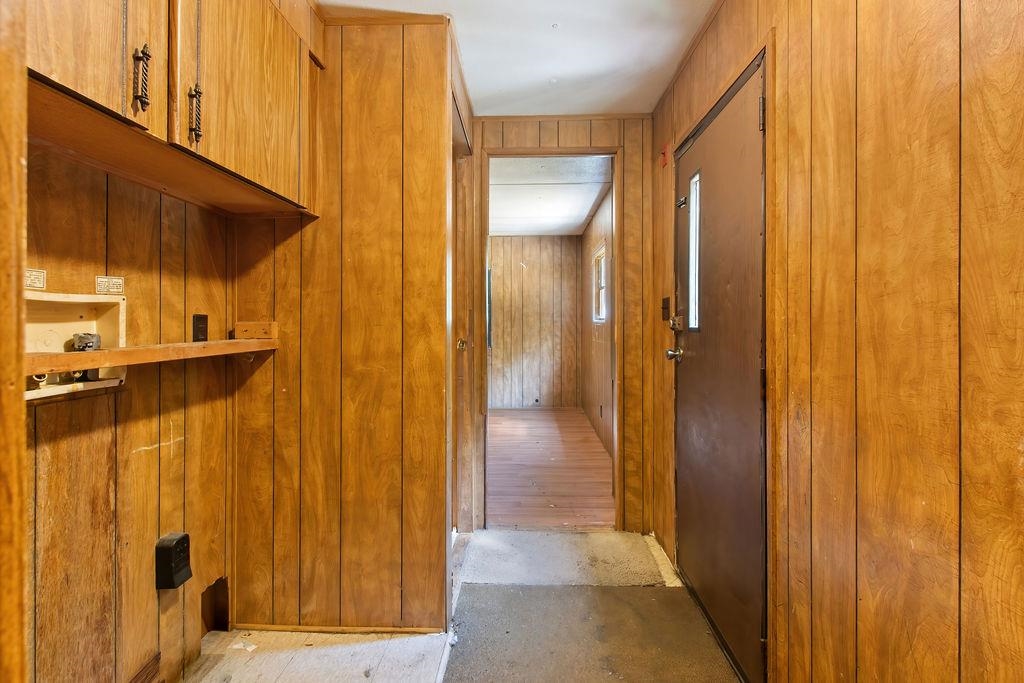 371-373 East Mountain Road Property Photo 52