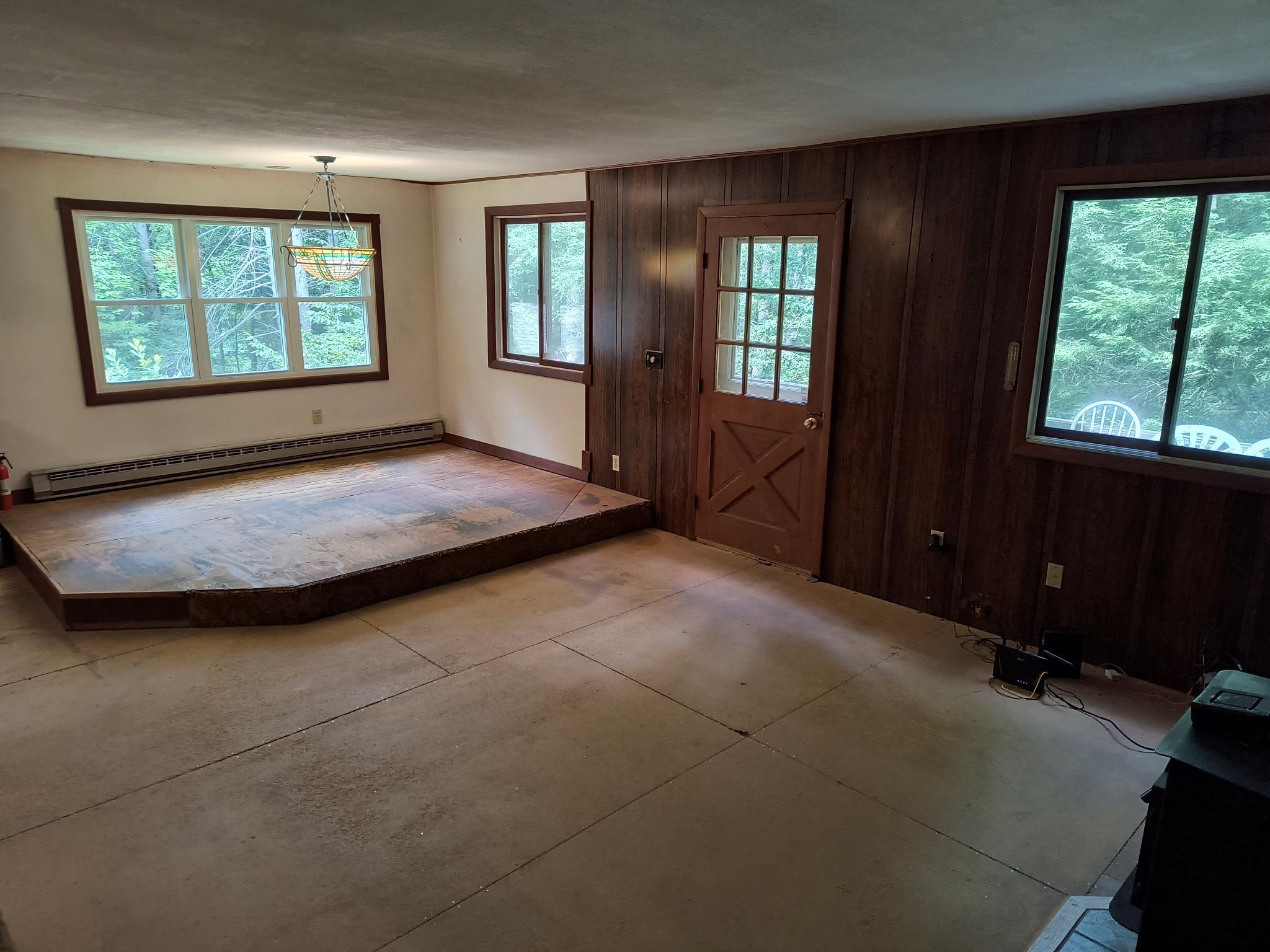 55 Hallwood Drive Property Photo 9