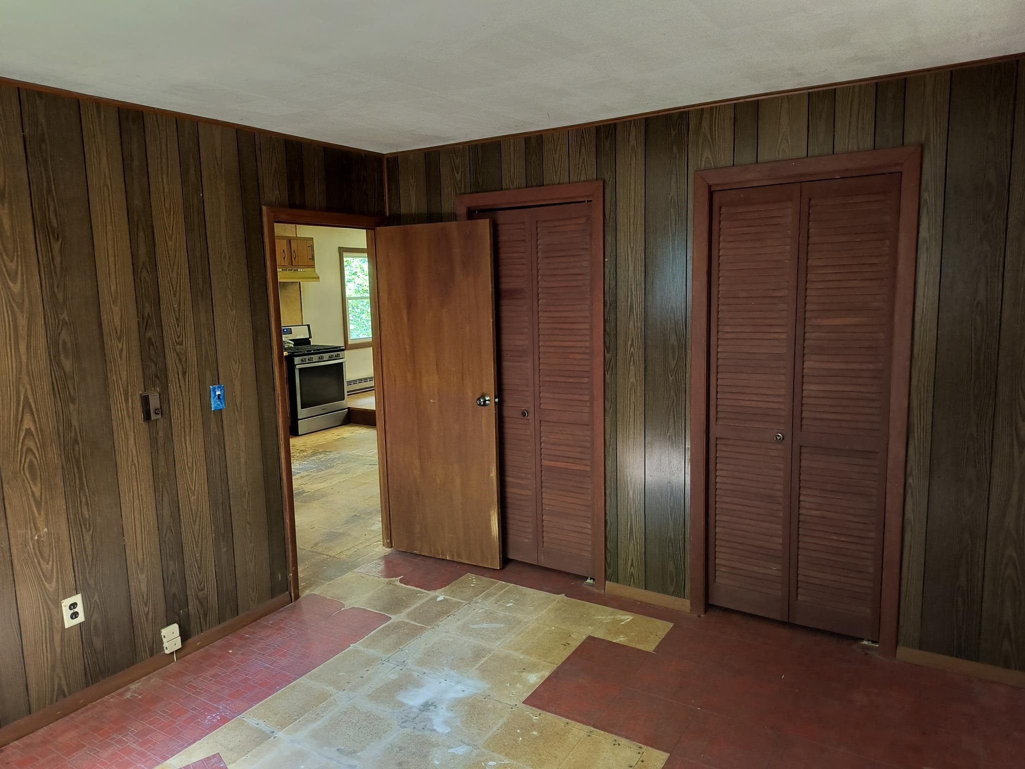 55 Hallwood Drive Property Photo 12