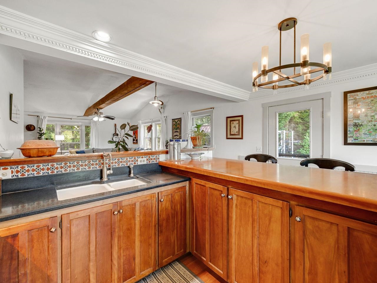 1290 Beaver Meadow Road Property Photo 9