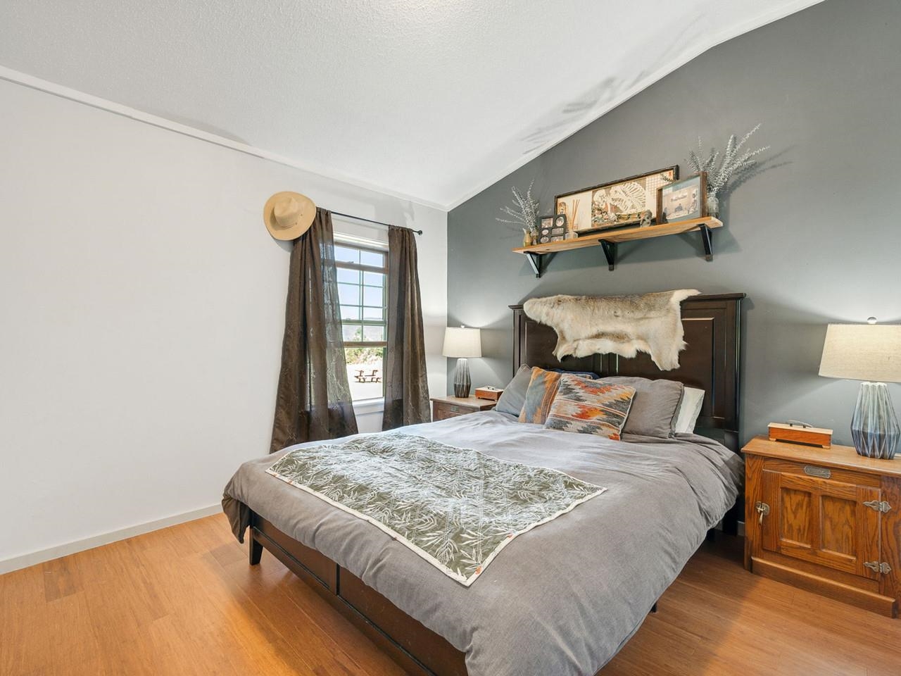 1290 Beaver Meadow Road Property Photo 23