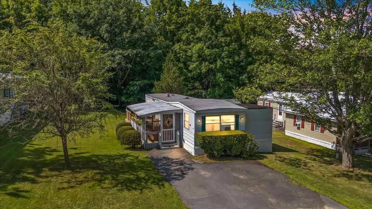 99 Hayes Mobile Home Park Property Photo 1