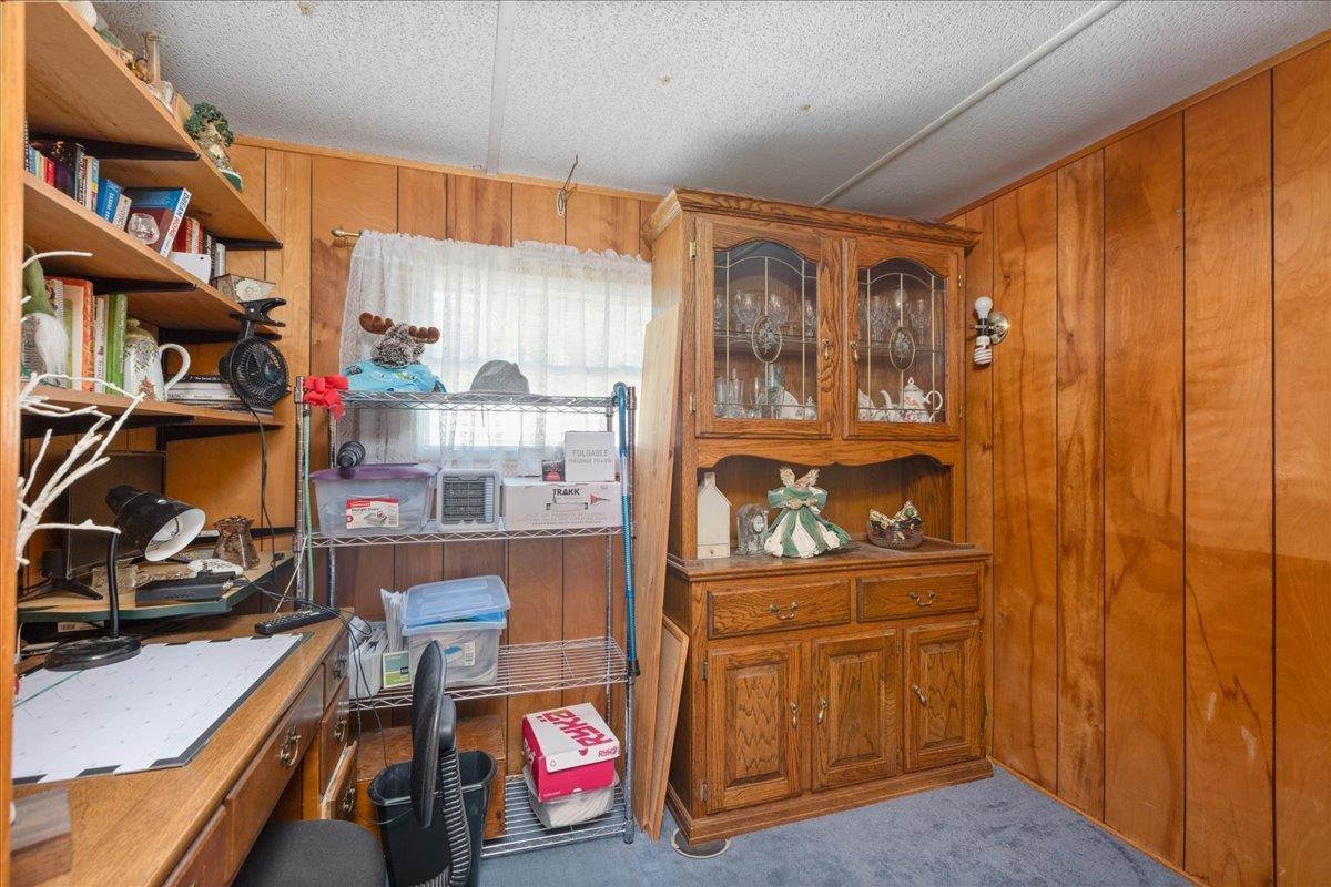 99 Hayes Mobile Home Park Property Photo 18