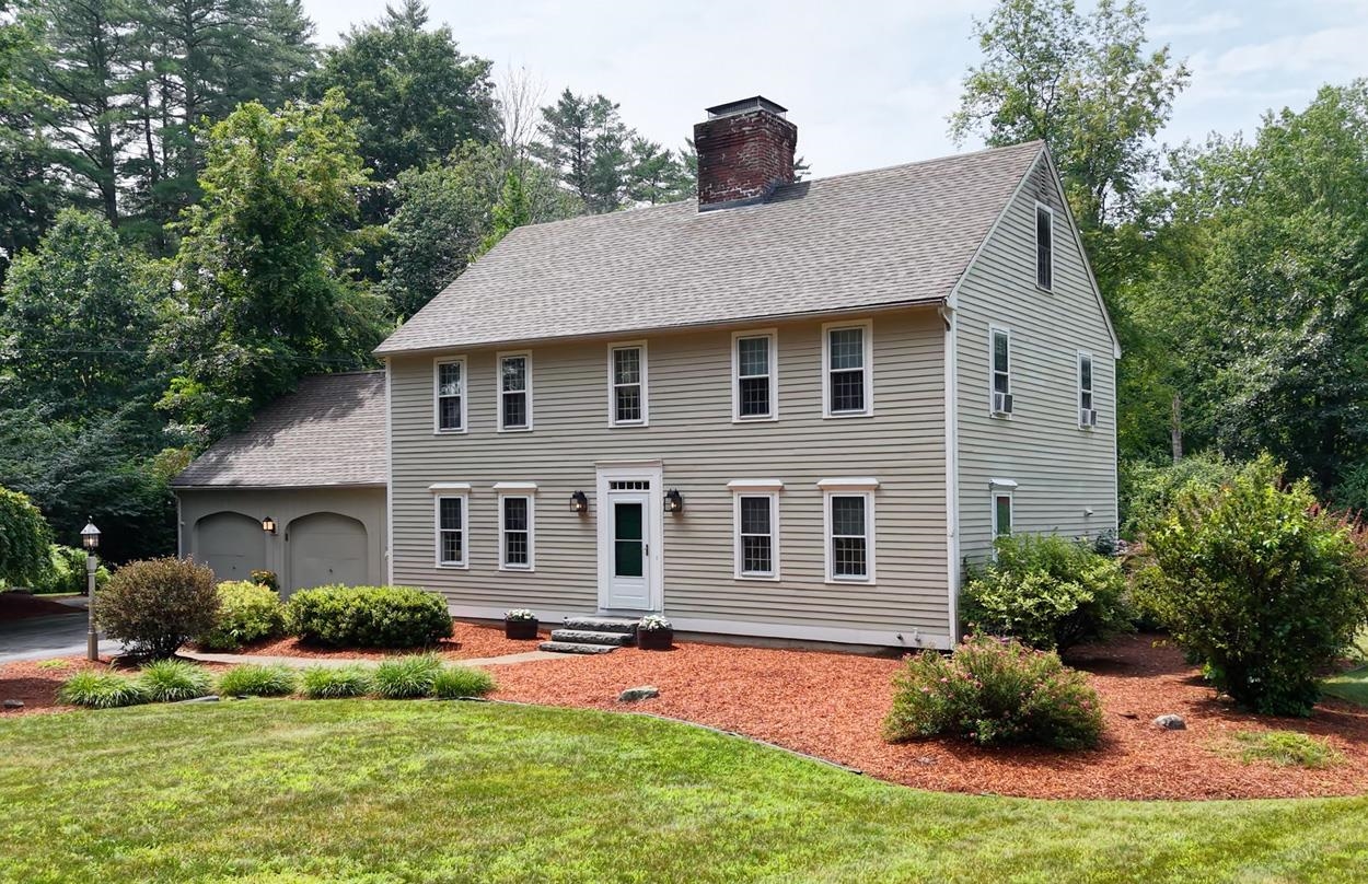 22 Horace Greeley Road