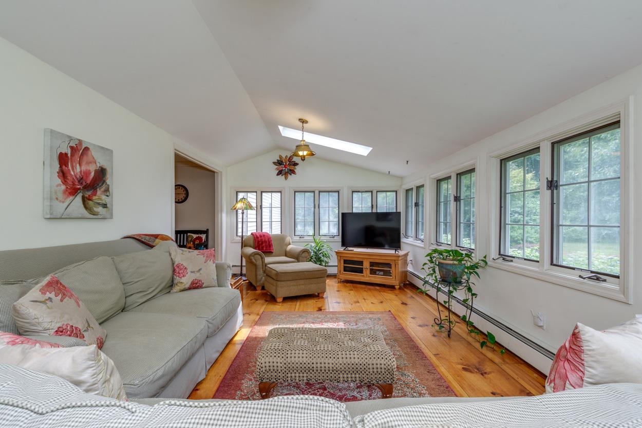 22 Horace Greeley Road Property Photo 5