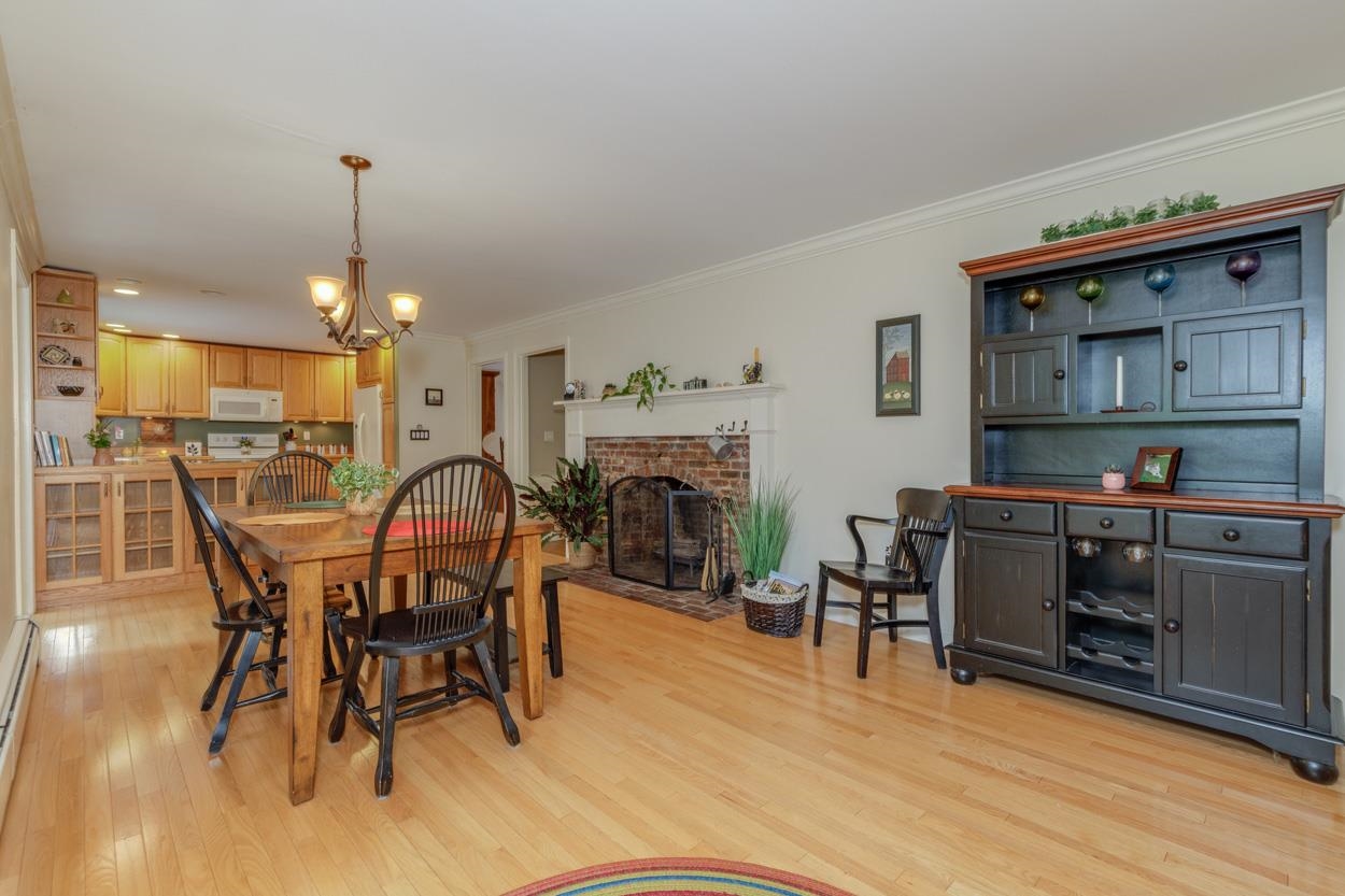 22 Horace Greeley Road Property Photo 12
