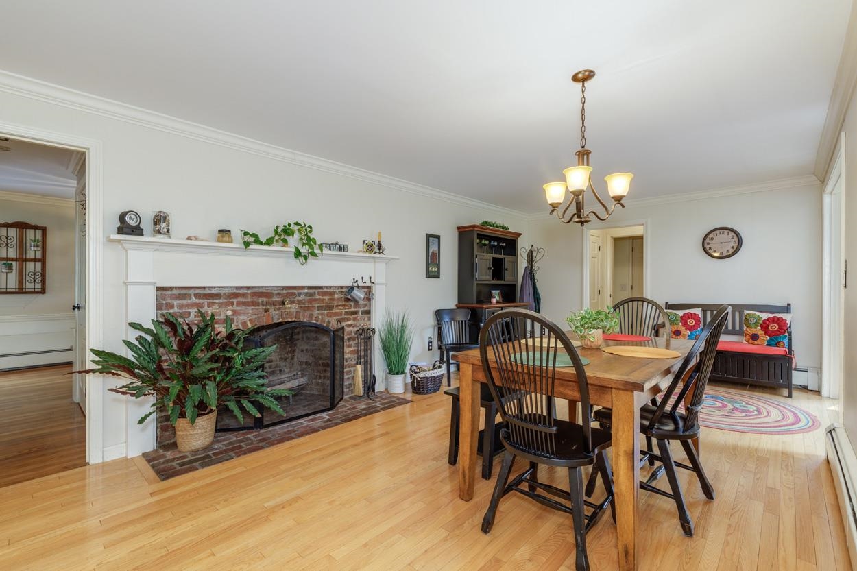 22 Horace Greeley Road Property Photo 14