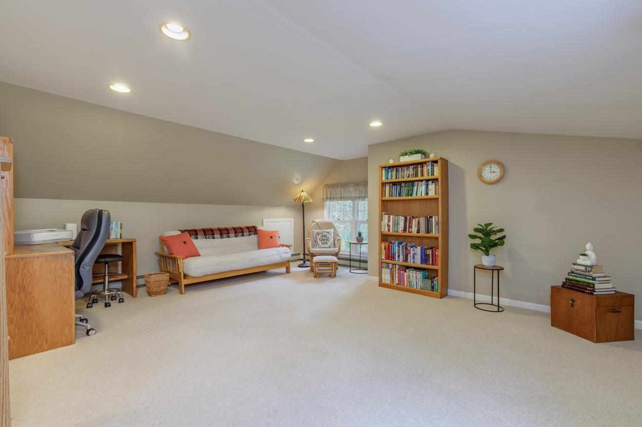 22 Horace Greeley Road Property Photo 26