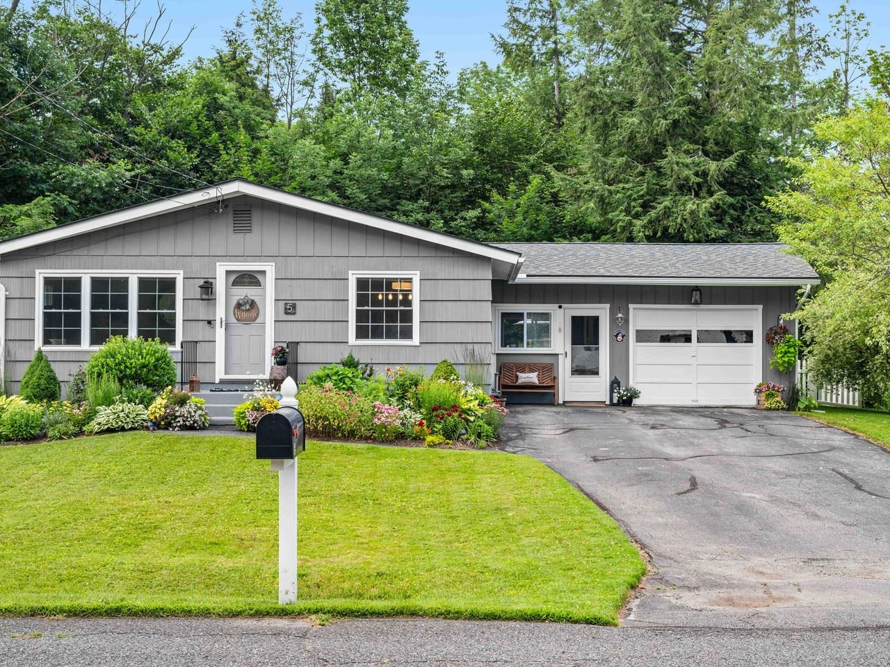 5 Spruce Lane Property Photo 4