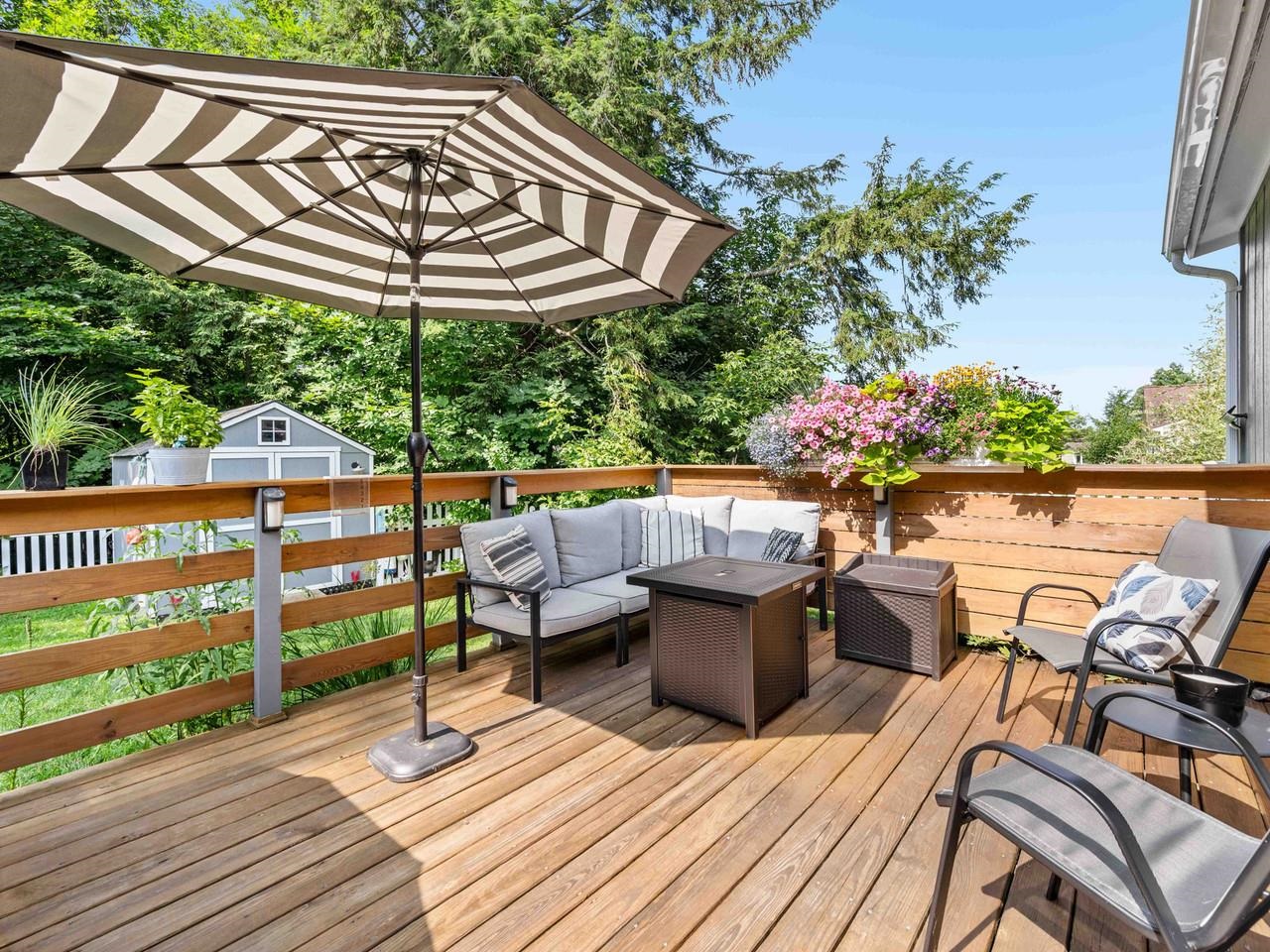 5 Spruce Lane Property Photo 49