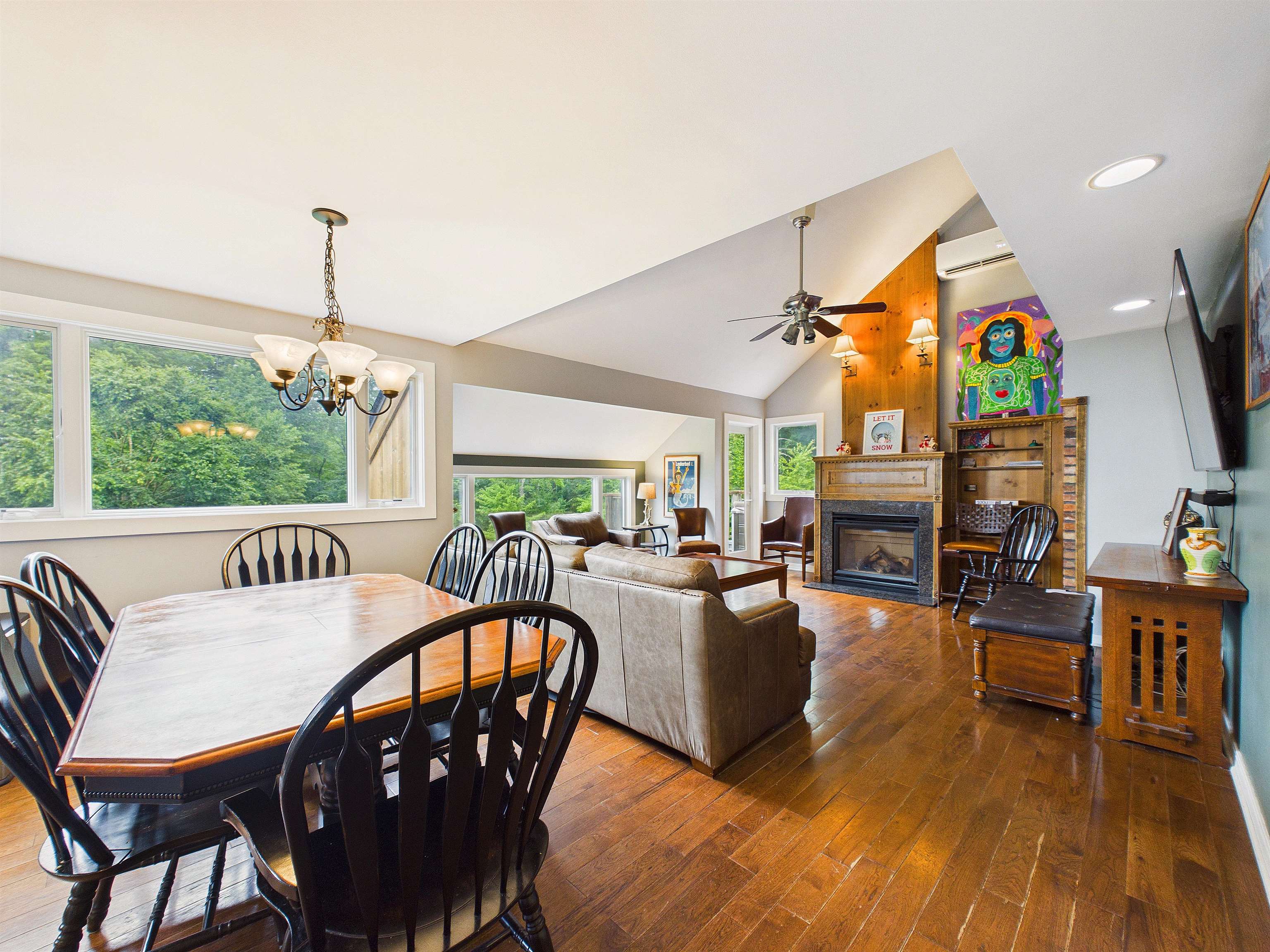 424 Trailside Drive Property Photo 11