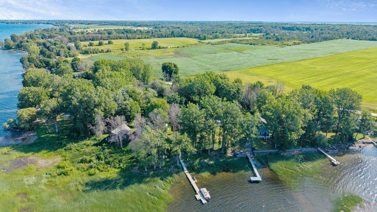 81 Mud Point South Property Photo 6