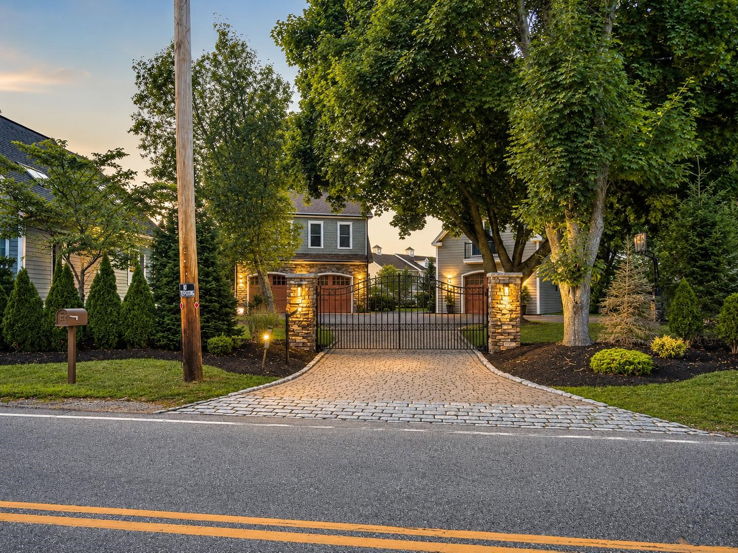 11 Post Road Property Photo 1