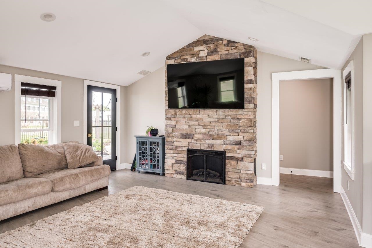 11 Post Road Property Photo 23