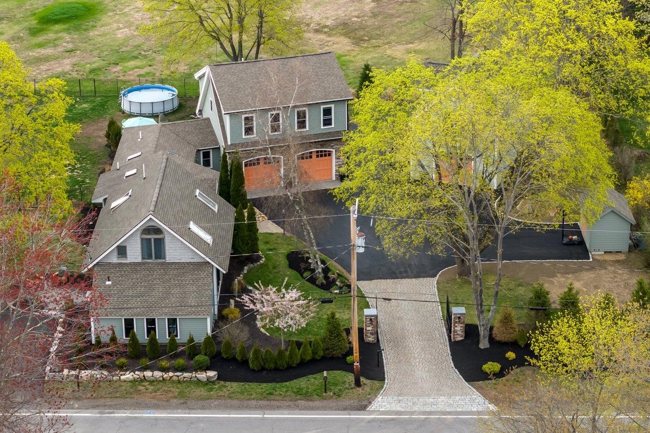 11 Post Road Property Photo 8