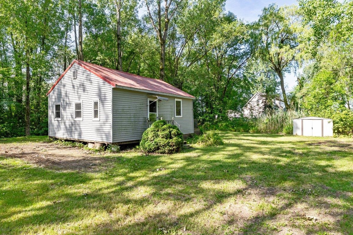 2322 West Shore Road Property Photo 1