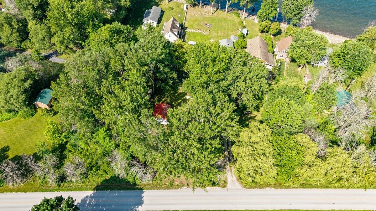 2322 West Shore Road Property Photo 5