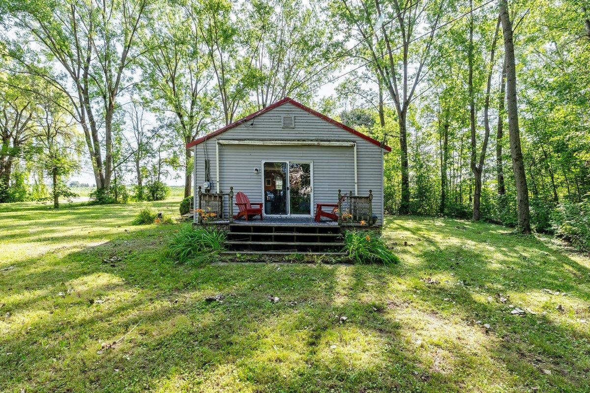 2322 West Shore Road Property Photo 9