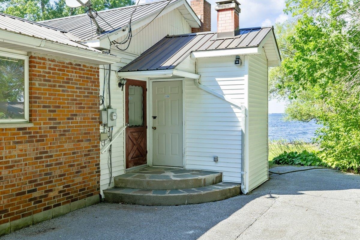 412 North Shore Road Property Photo 4