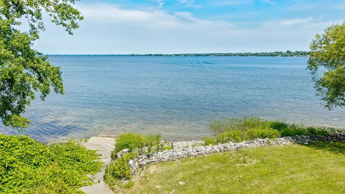 412 North Shore Road Property Photo 35