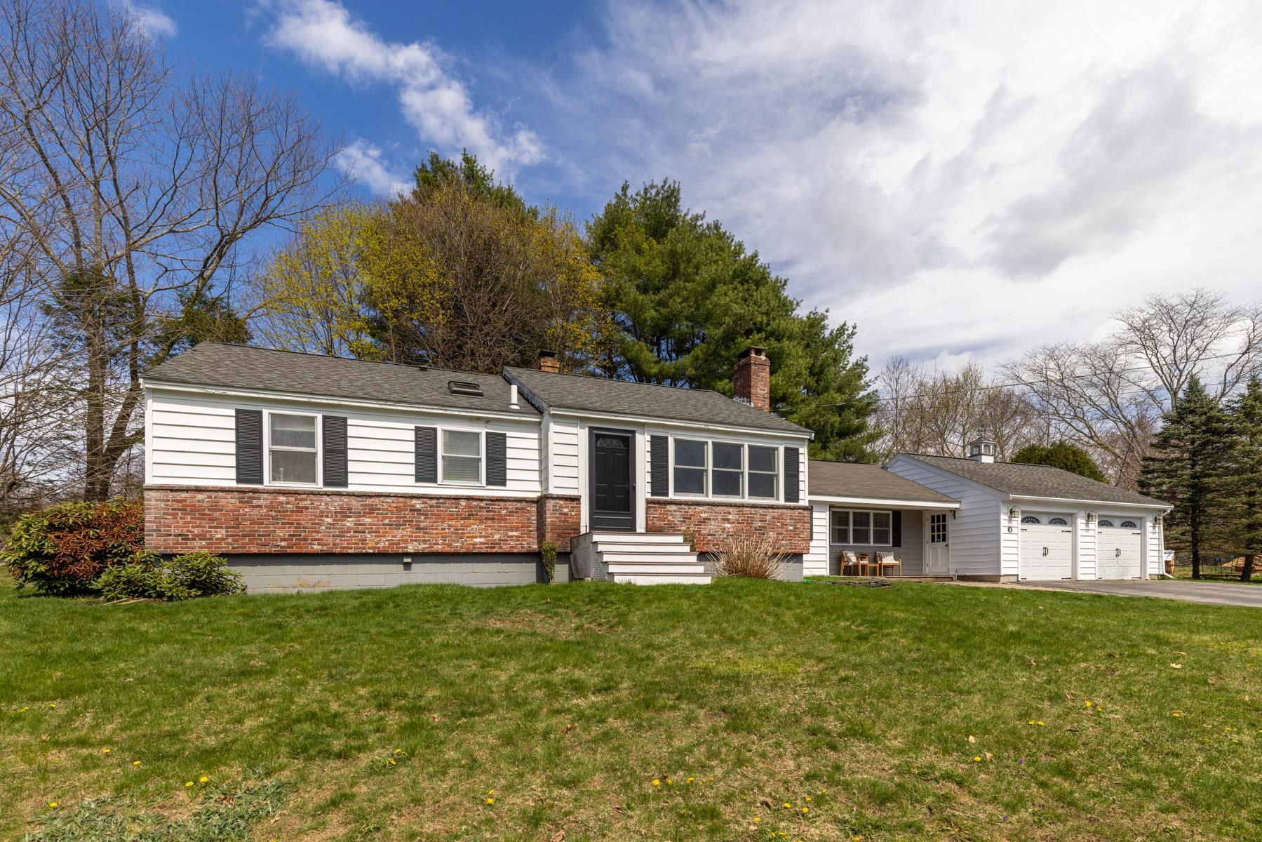 8 Warner Lane Property Photo 1