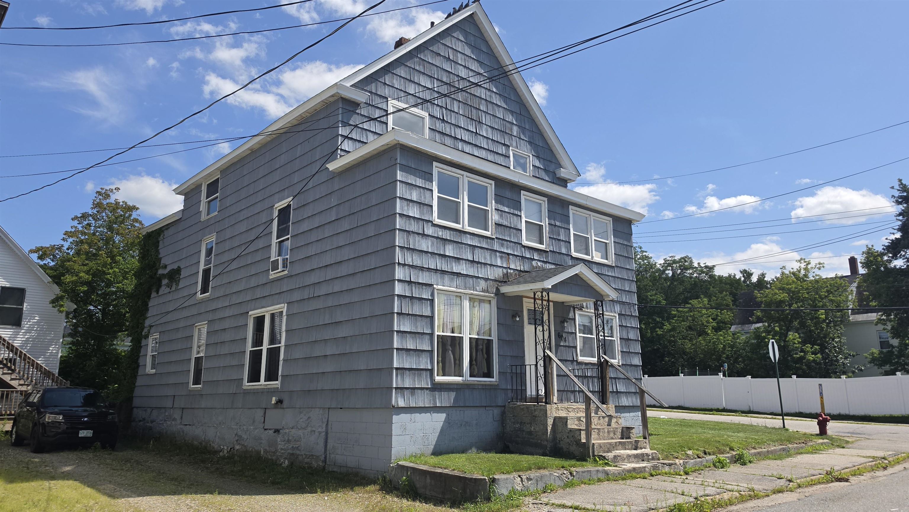 604 Burgess Street Property Photo 1