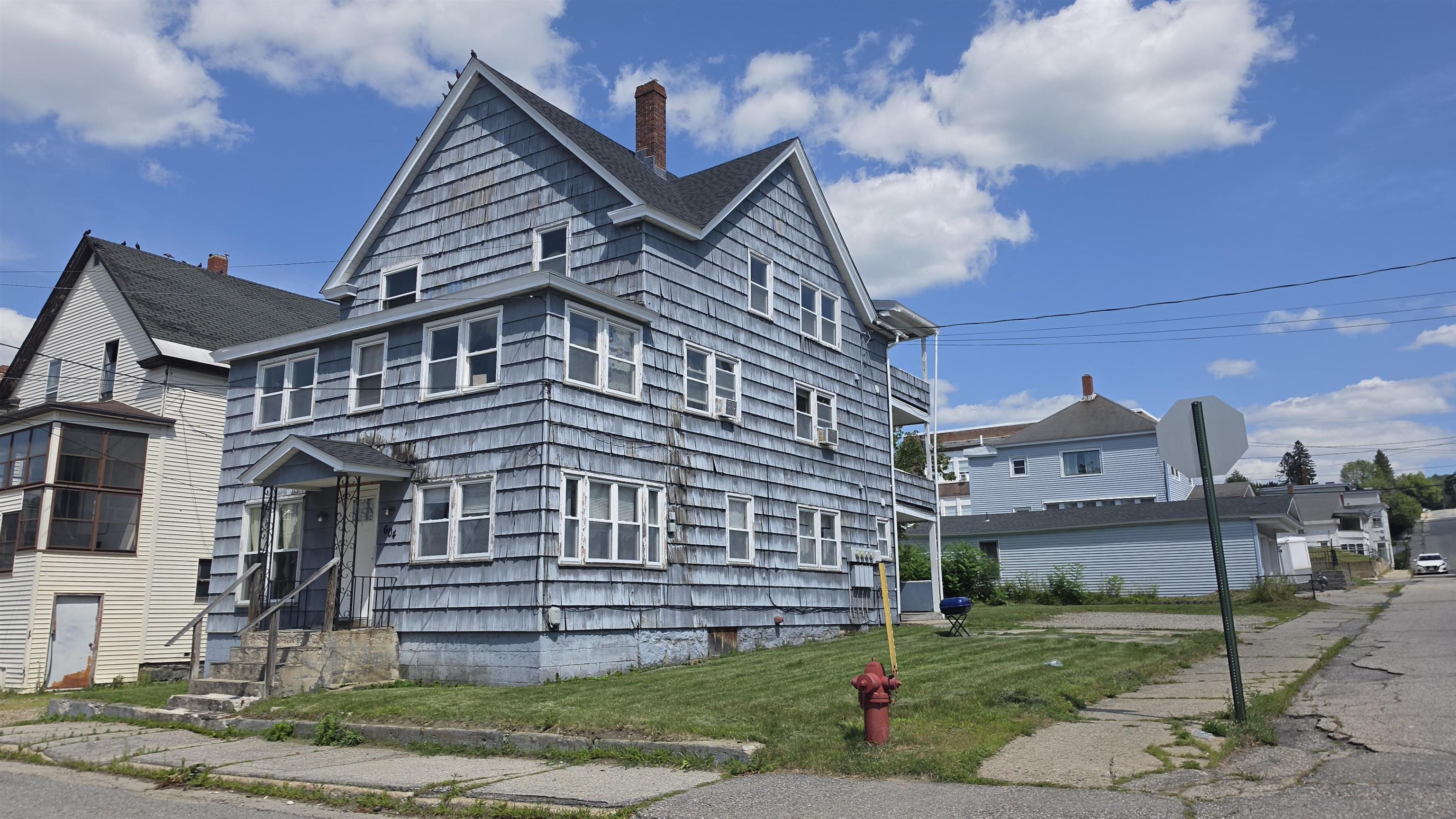604 Burgess Street Property Photo 3