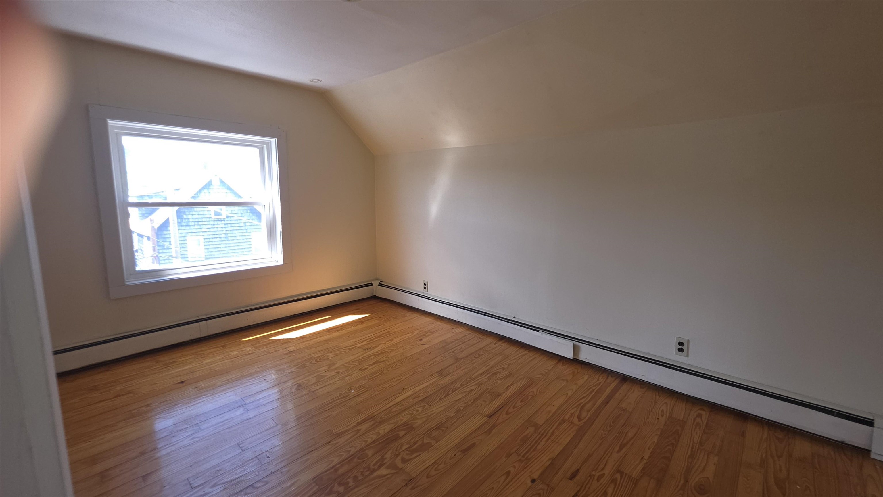 604 Burgess Street Property Photo 23