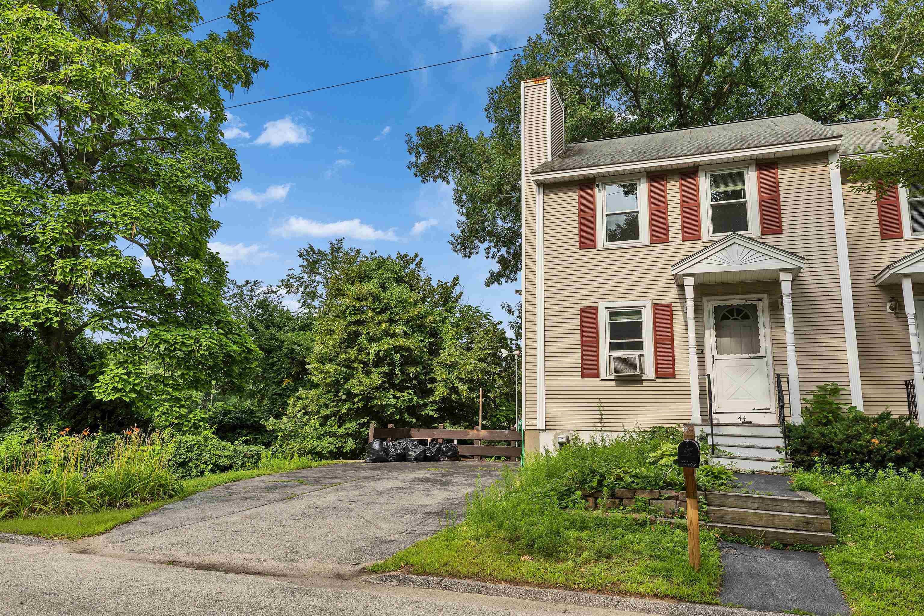 44 Emerald Street Property Photo 5