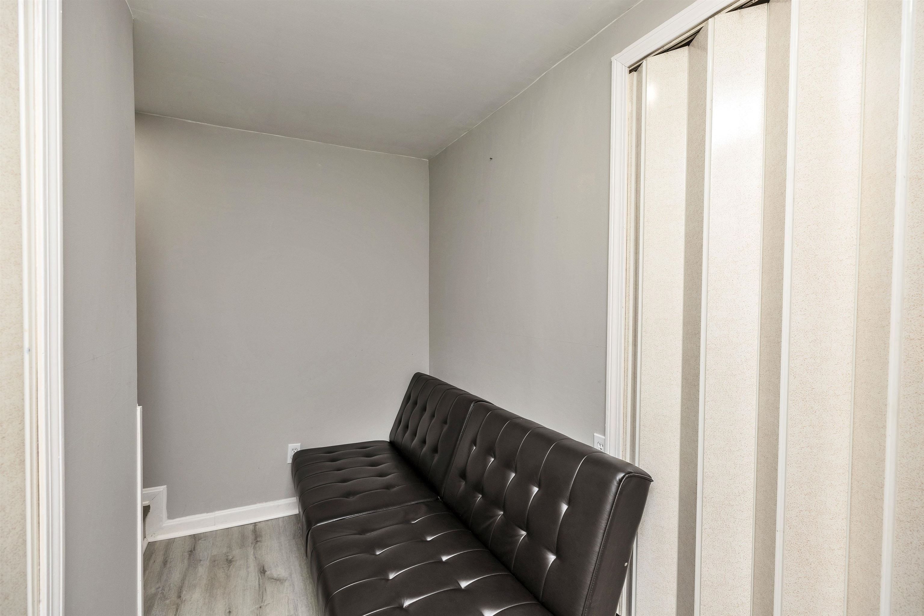 44 Emerald Street Property Photo 34
